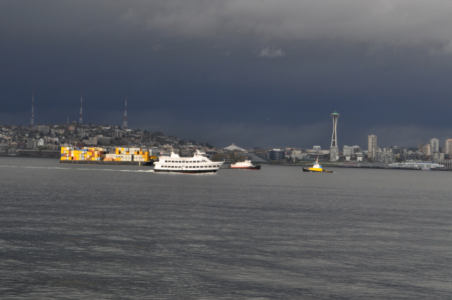 Argosy Cruises SPIRIT OF SEATTLE touring the Seattle waterfront