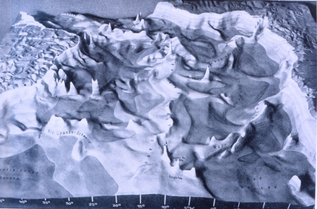 Possibly the earliest 3-D image of the Mid-Atlantic Ridge