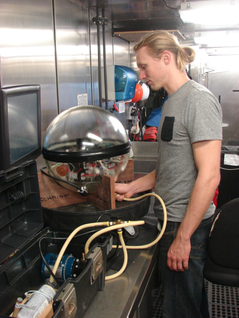 Rolf Vieten, graduate student at the University of Puerto Rico Mayaguez,pressurizing the sphere that is the guts of the free vehicle