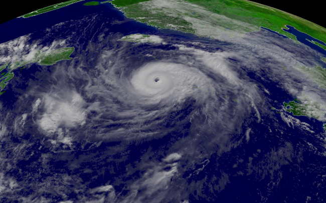 Typhoon Maemi between the Philippine Islands and Japan