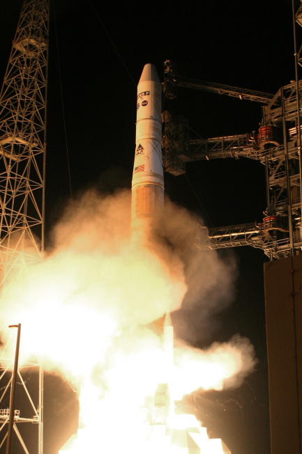 Launch of GOES-P, which upon becoming operational became GOES 15, fromCape Canaveral