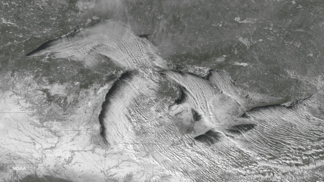 Lake effect snow bands over the Great Lakes region