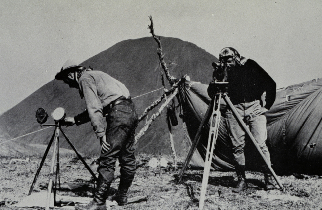 Signaling with heliograph near Monument 92