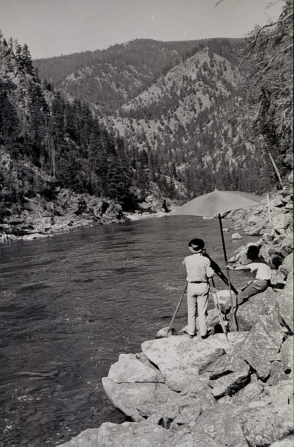 Level observations along the Salmon River