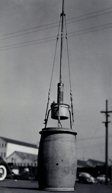 Sono-radio-buoy for RAR work on pier --- Almon Vincent design