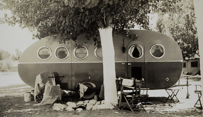 Jack Sammons' mobile home - 1940