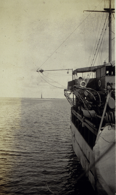 Mechanical sounding apparatus on the MARINDUQUE