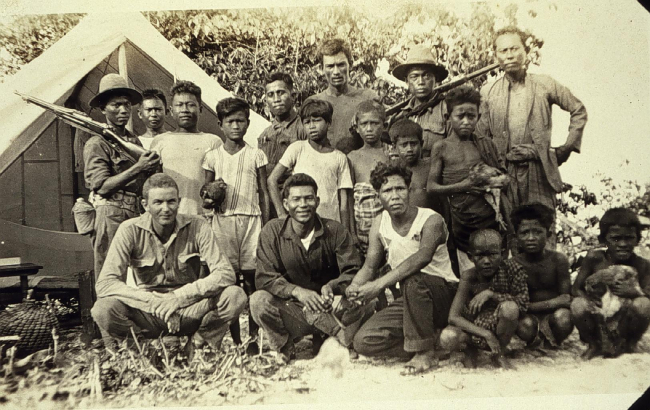 Philippine constabulary guard with shore party of George L