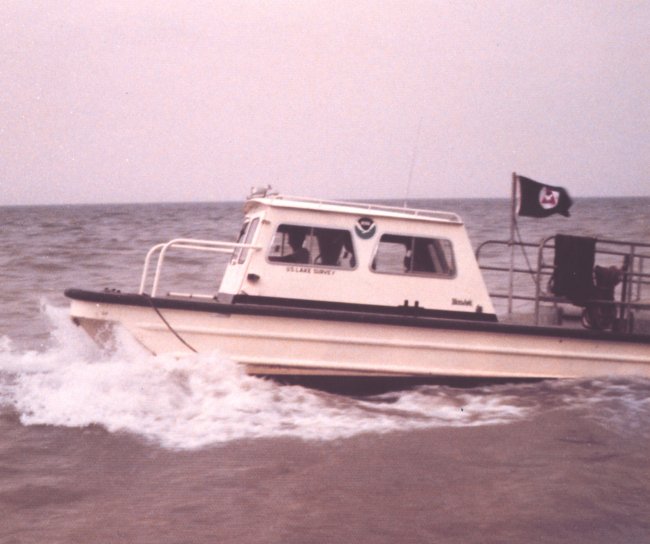 Inshore survey boat for use in shallow water
