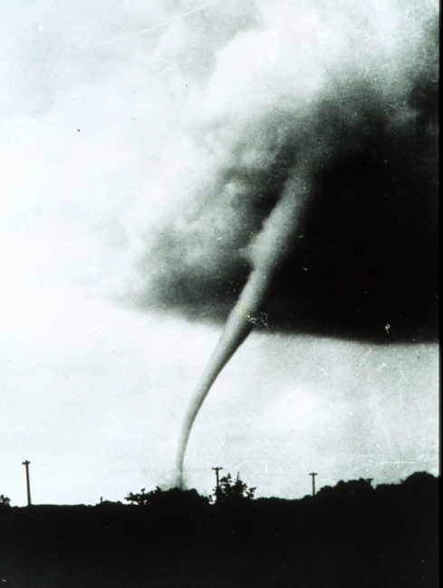 Tornado at Manhattan, Kansas