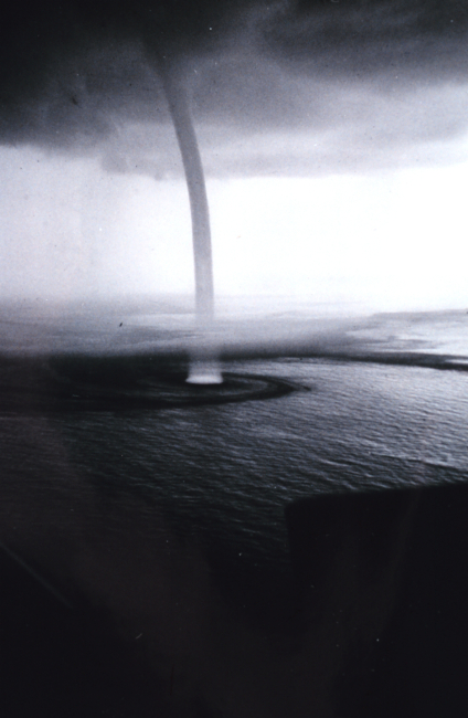 A giant waterspout in the mature stage