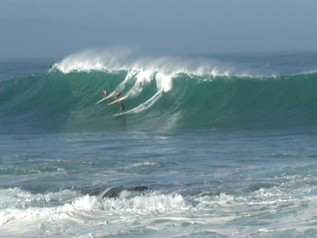 Huge surf with an offshore wind on Oahu's North Shore
