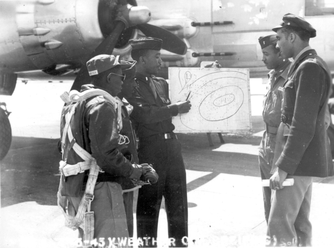Briefing a Tuskegee Airman