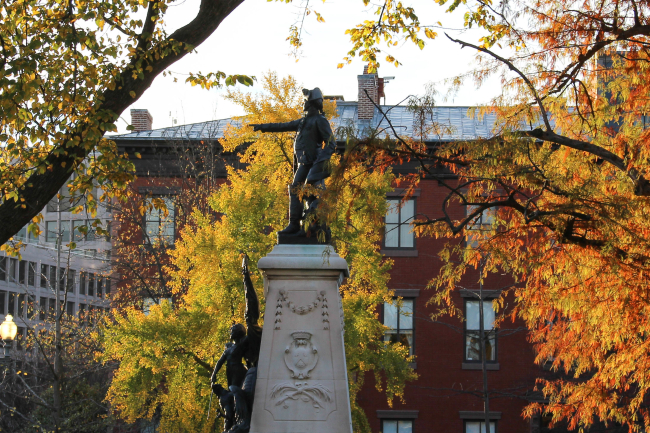 General Rochambeau points the way in Lafayette Park on an autumn day