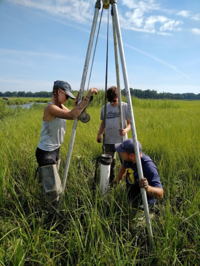 NOAA Ernest F. Hollings scholars conduct field research during their summer internship opportunity.