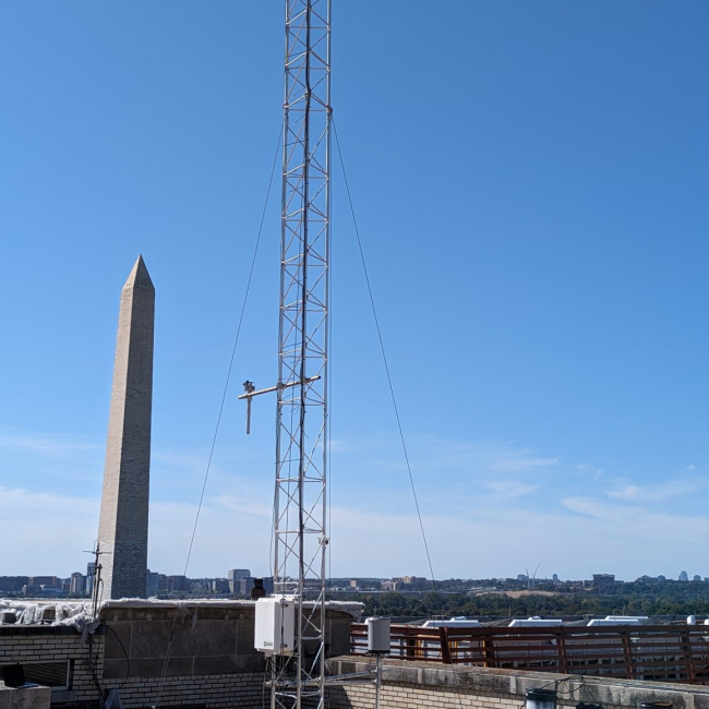 UrbanNet tower on the north side of the Herbert C. Hoover building roof in Washington, D.C.